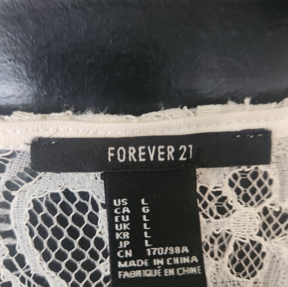 Top - Picture 2 of 3